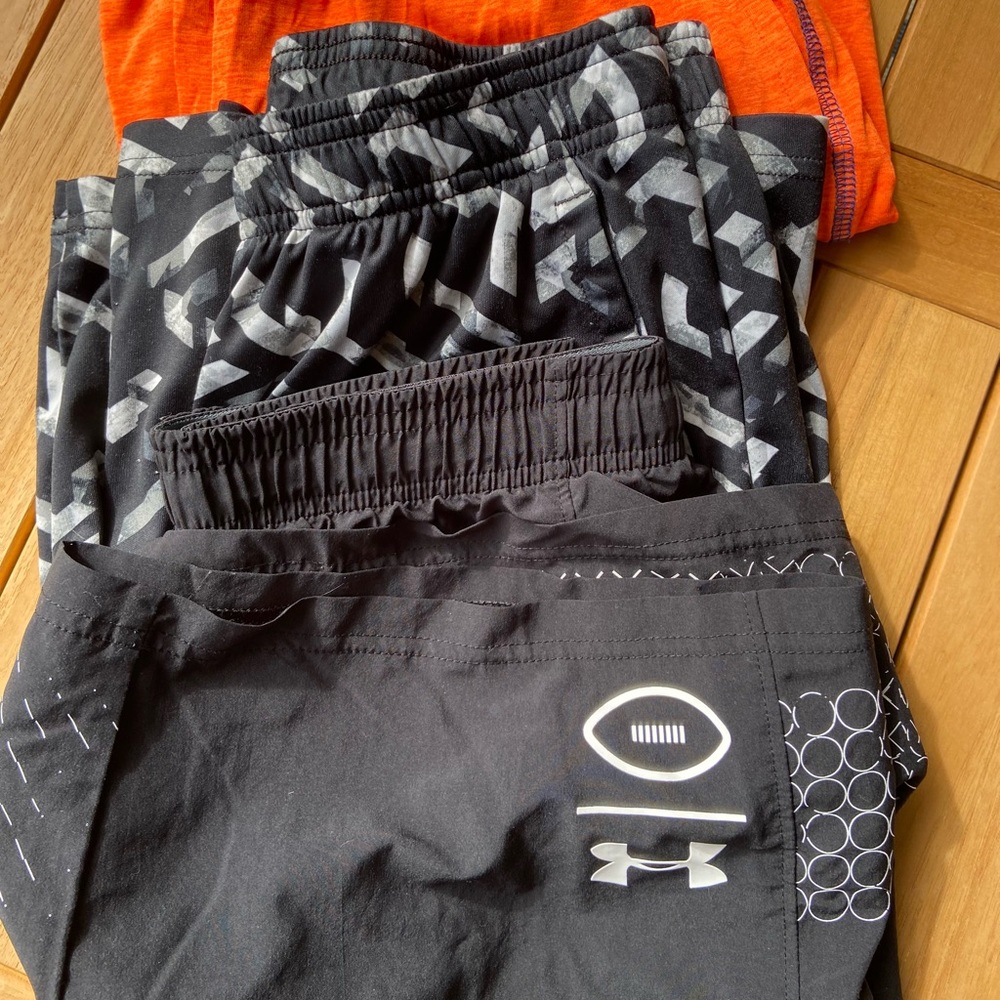 3 sports shorts for boys, youth large, great conditions